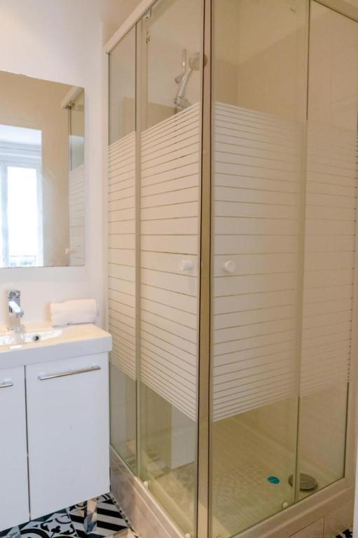 Kiez Apartment Paris